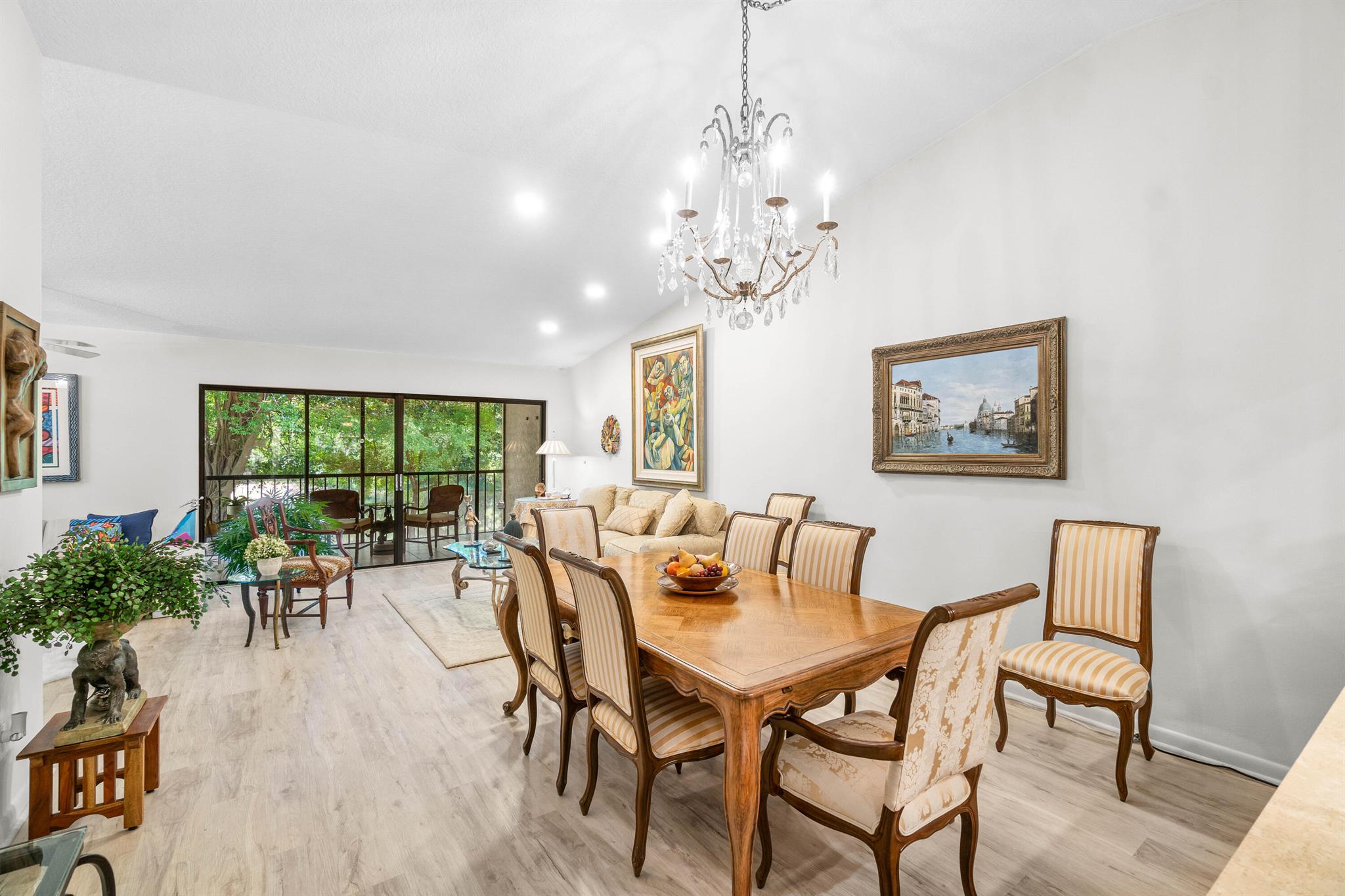 5087 Oak Hill Lane 321