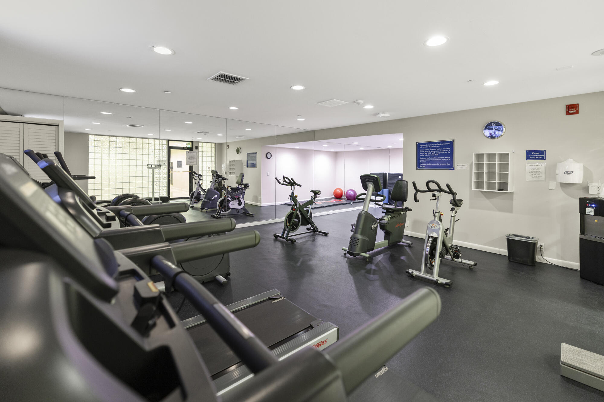 4000 N Ocean Drive 403