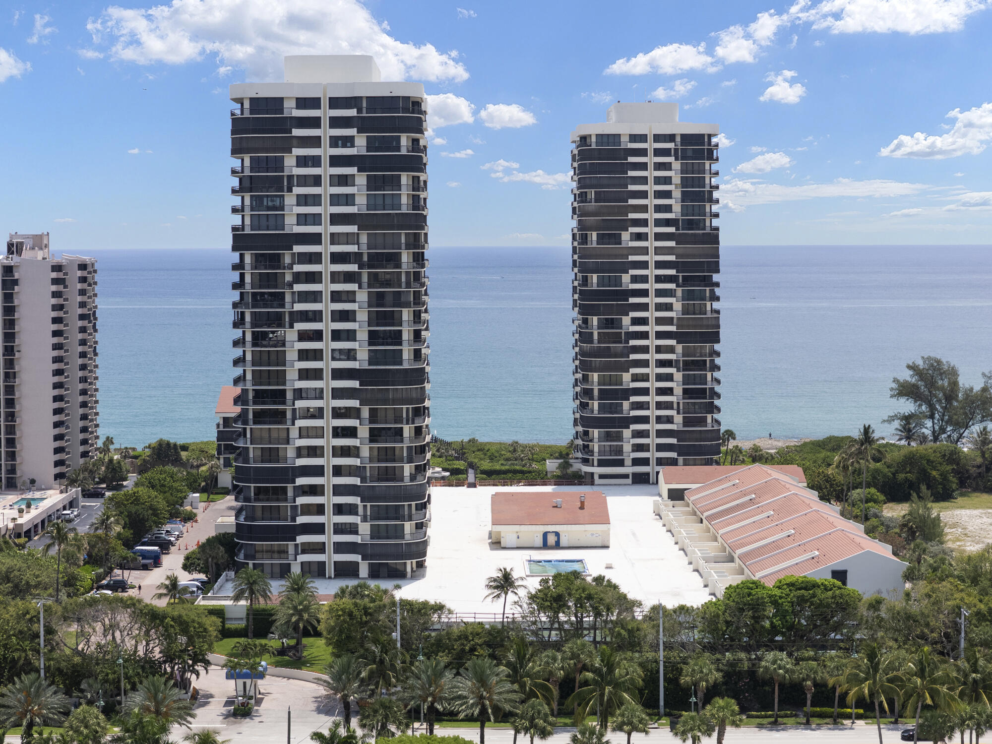 4000 N Ocean Drive 403