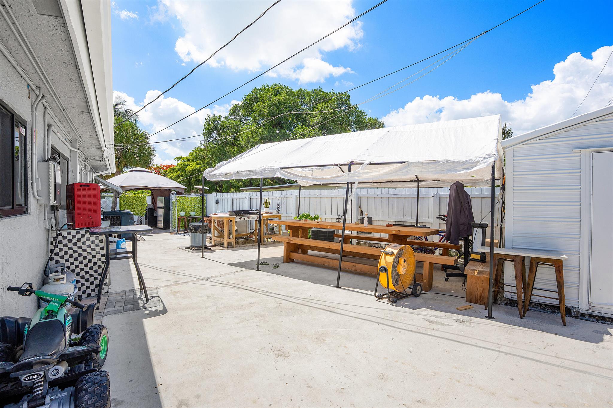 1409 NW 58th Avenue