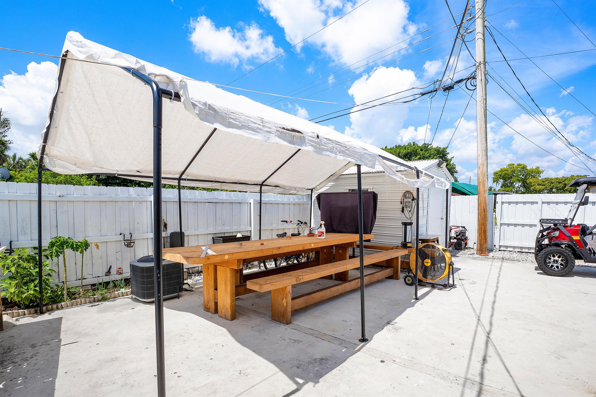 1409 NW 58th Avenue