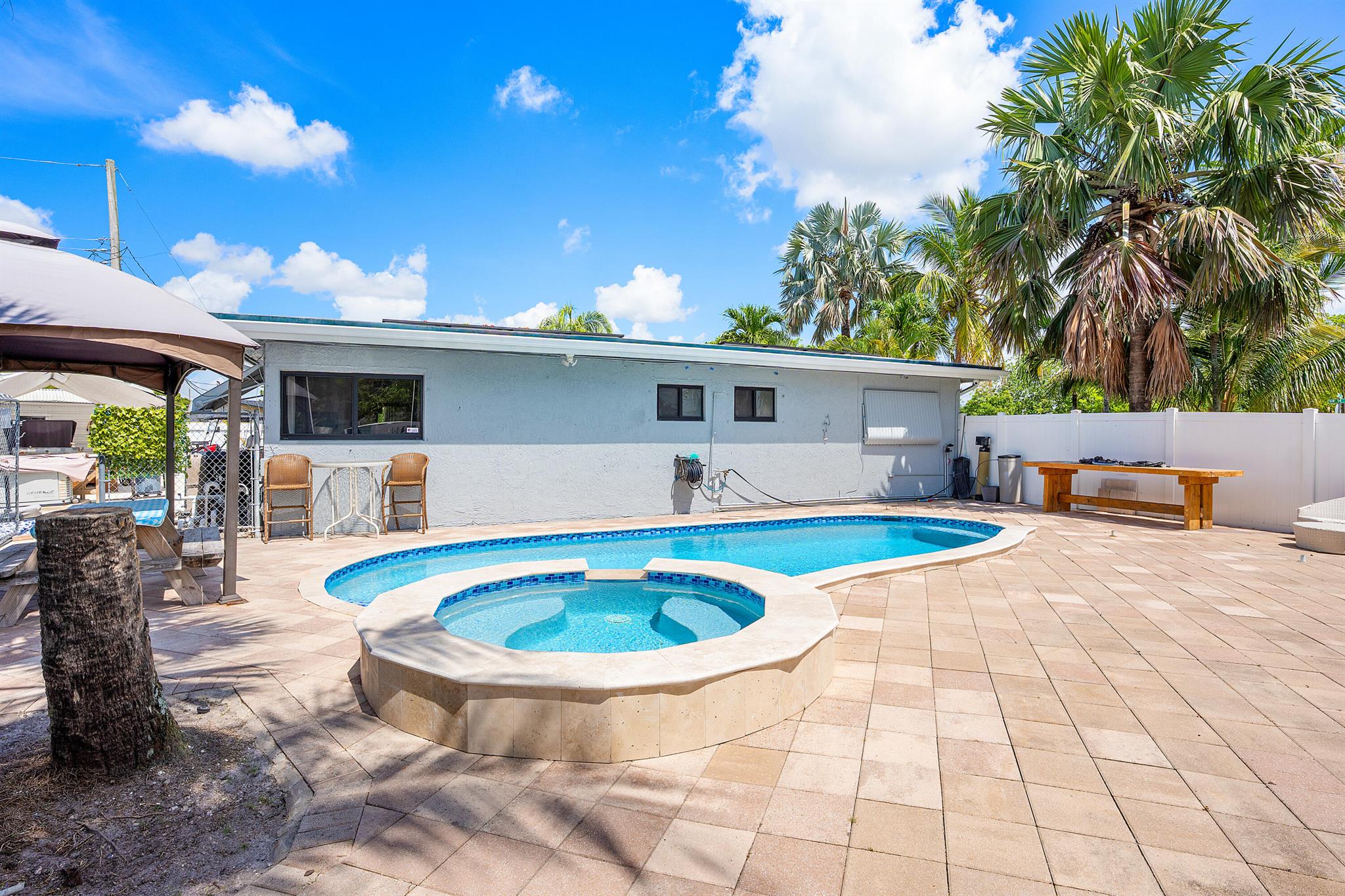 1409 NW 58th Avenue