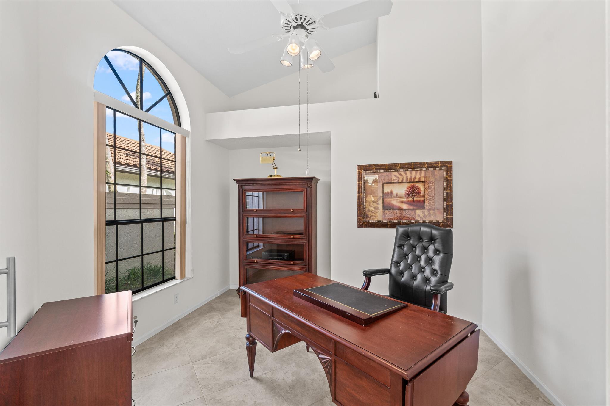 10194 N Lexington Circle