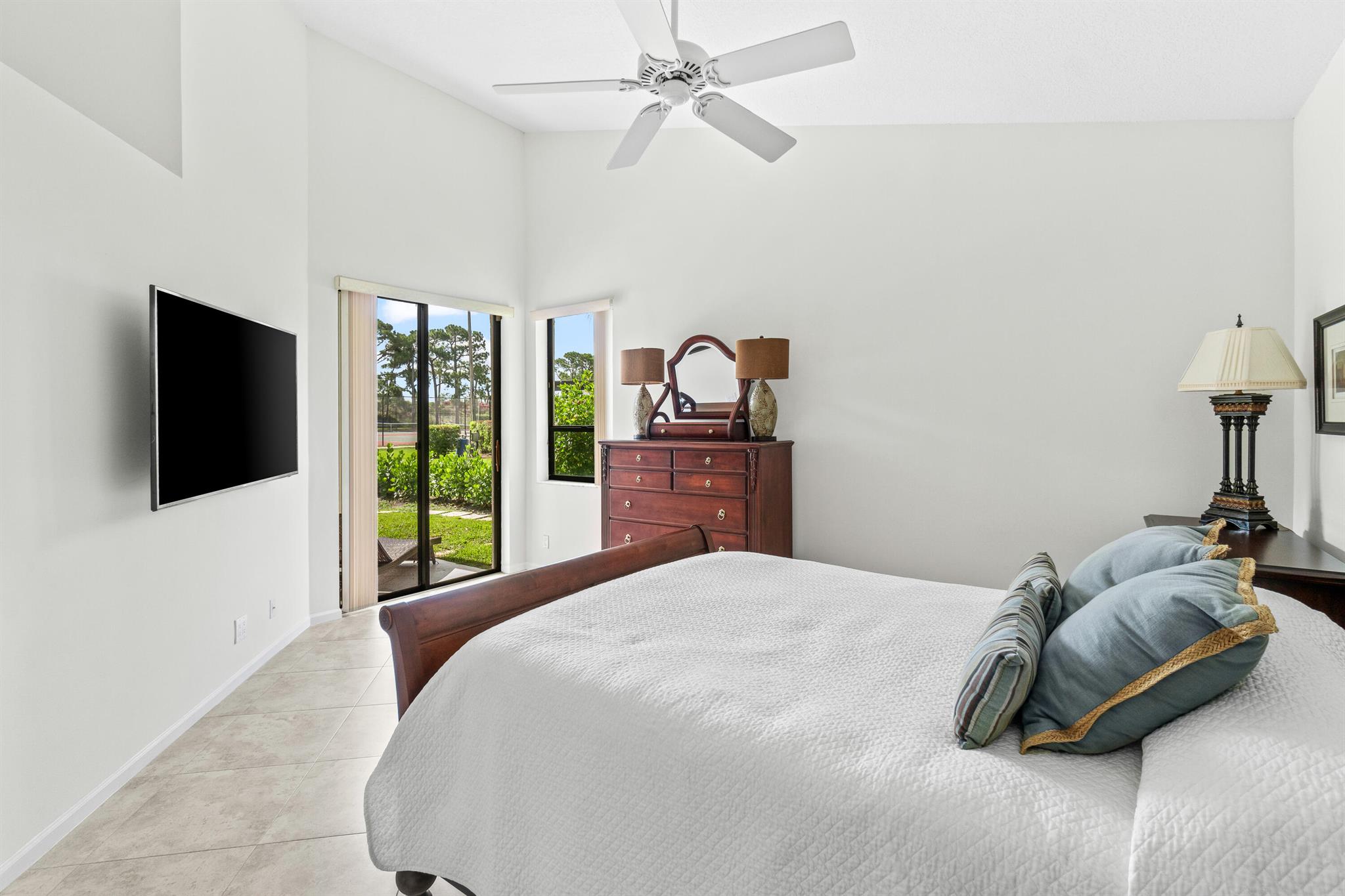 10194 N Lexington Circle