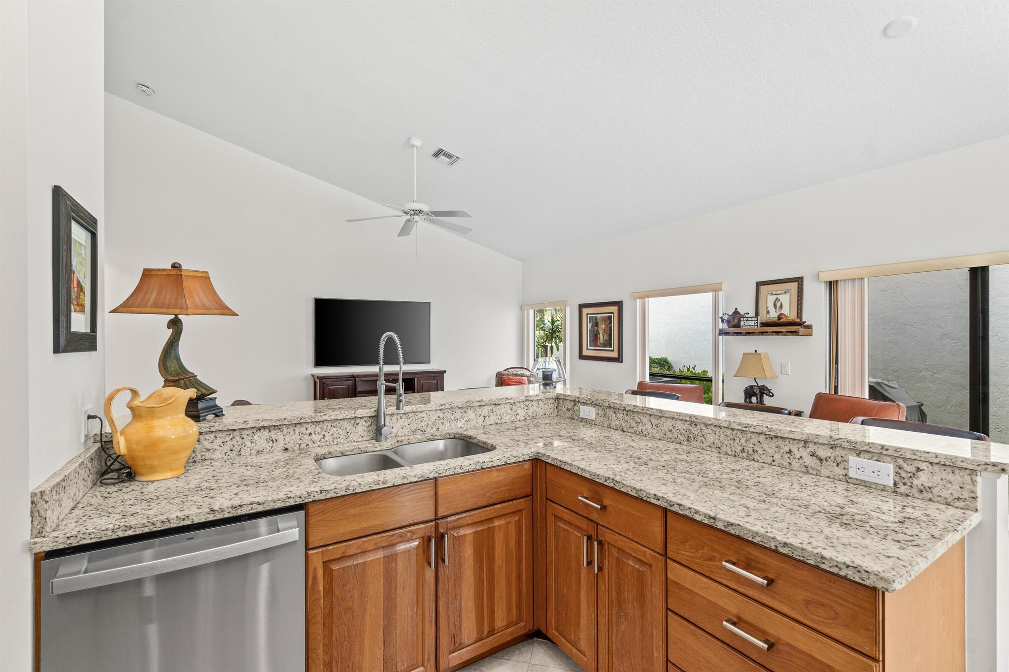 10194 N Lexington Circle