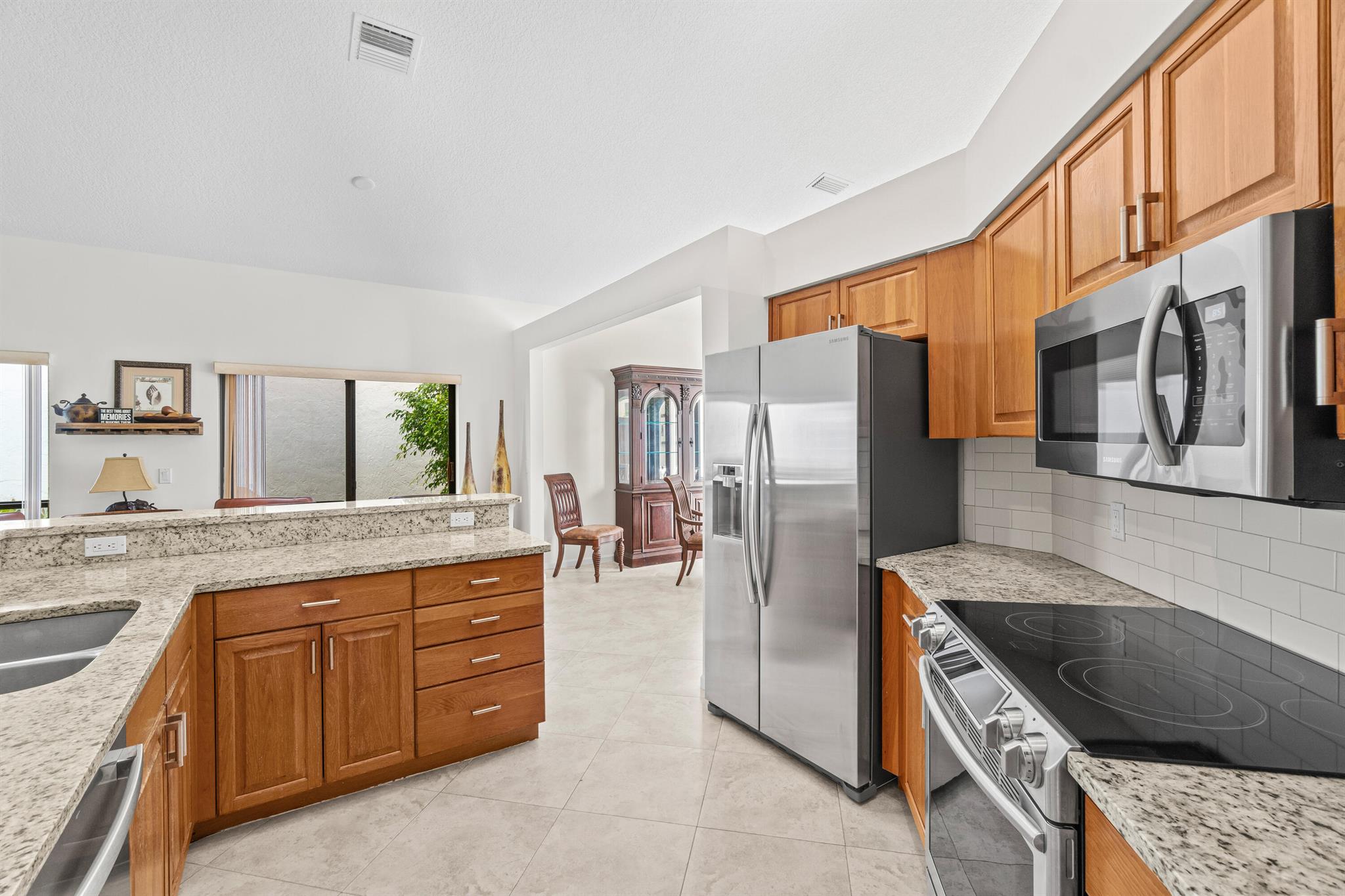 10194 N Lexington Circle