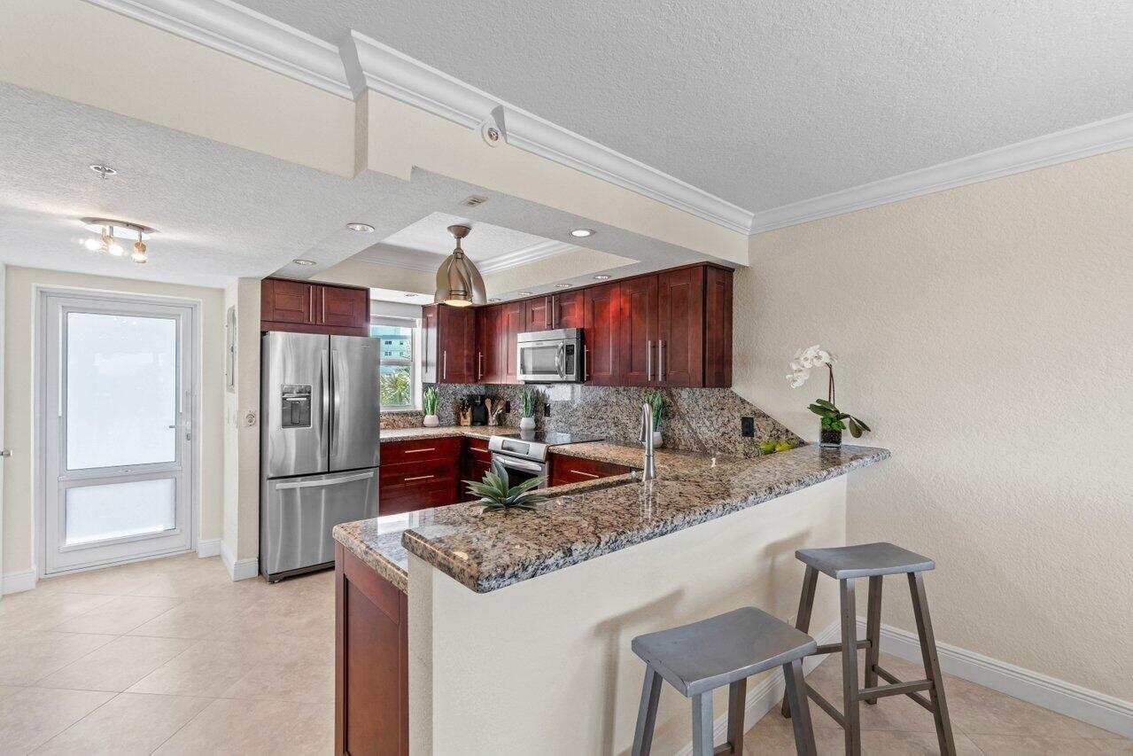 3101 S Ocean 402 Boulevard 402