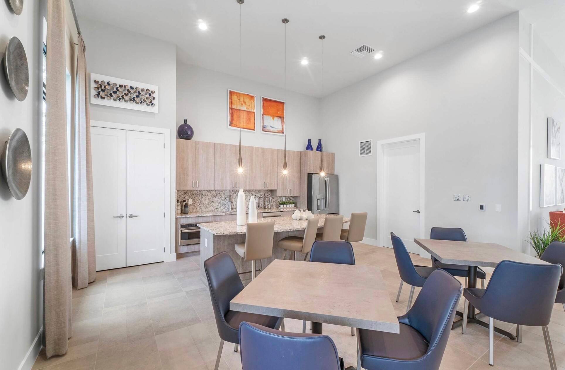 7180 Villamar Way