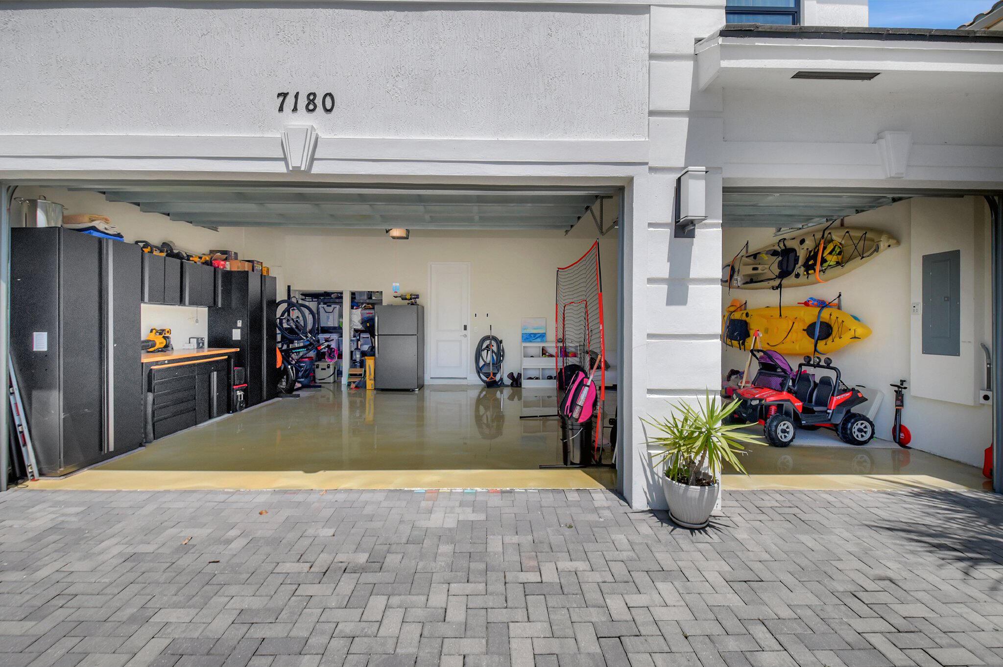 7180 Villamar Way