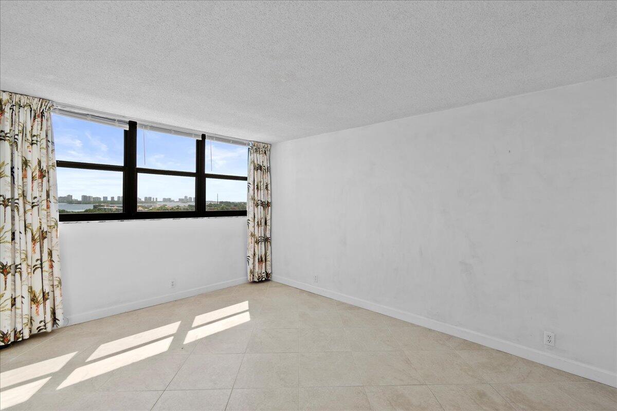 336 Golfview Road 1009