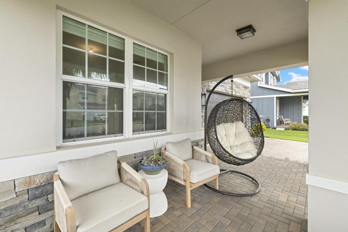 19486 Broad Shore Walk