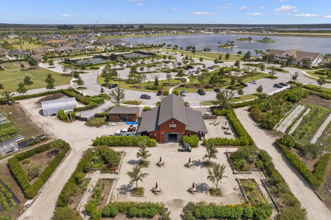 19486 Broad Shore Walk