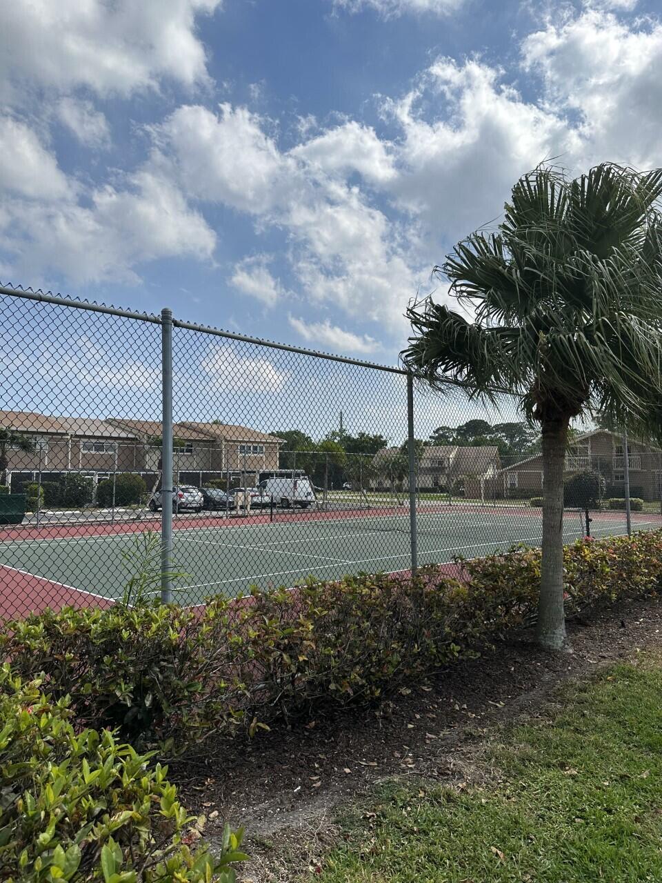 65 Maplecrest Circle