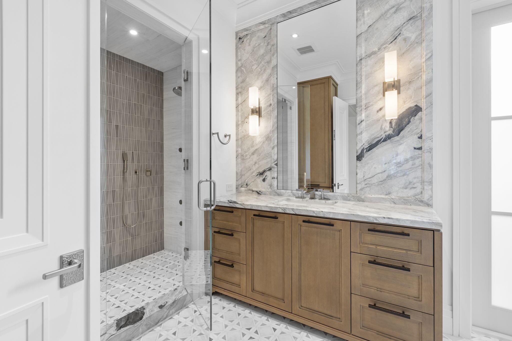 526 N Ocean Boulevard