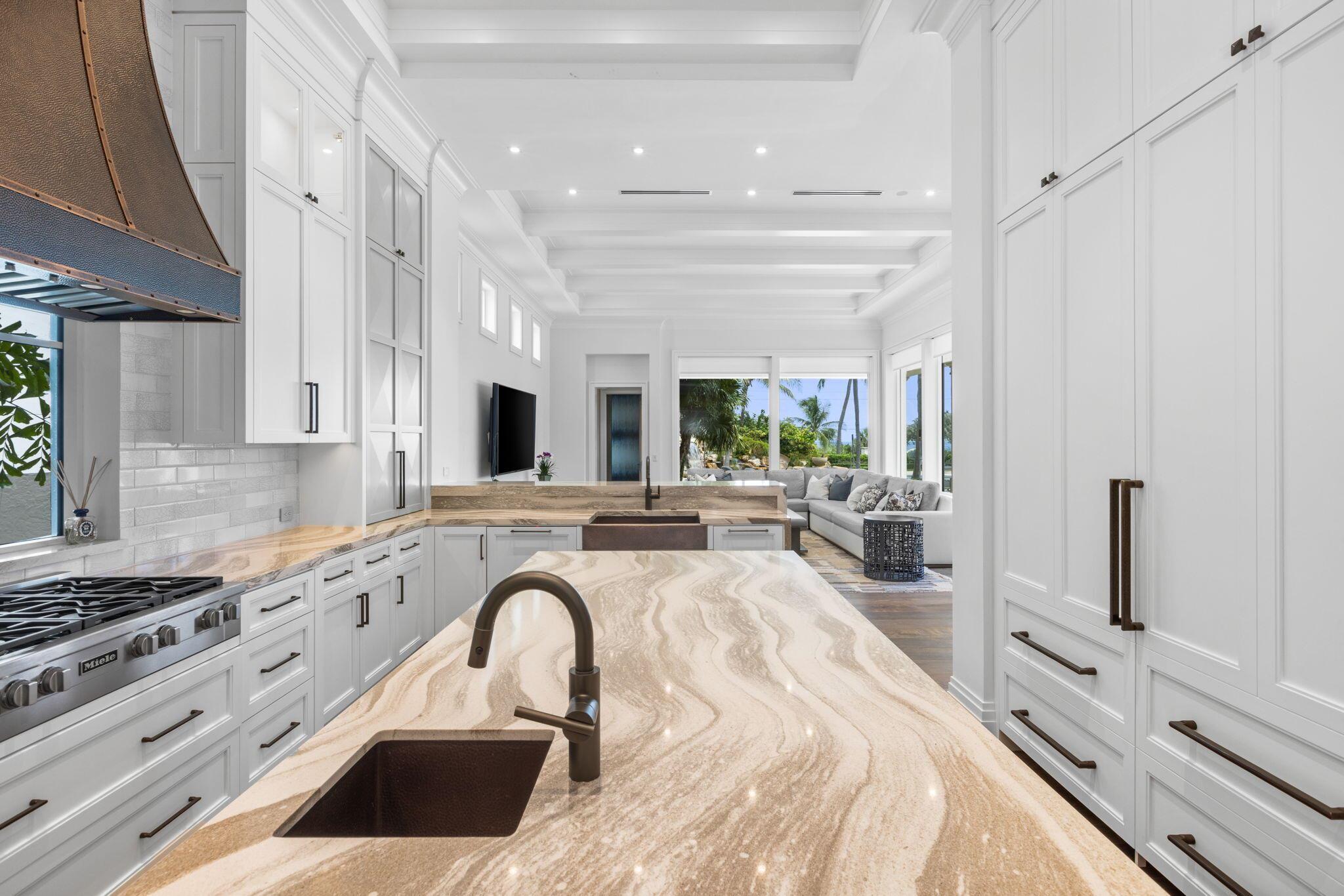 526 N Ocean Boulevard