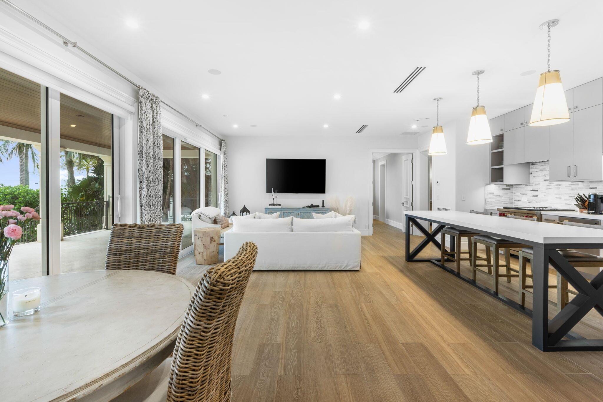 526 N Ocean Boulevard