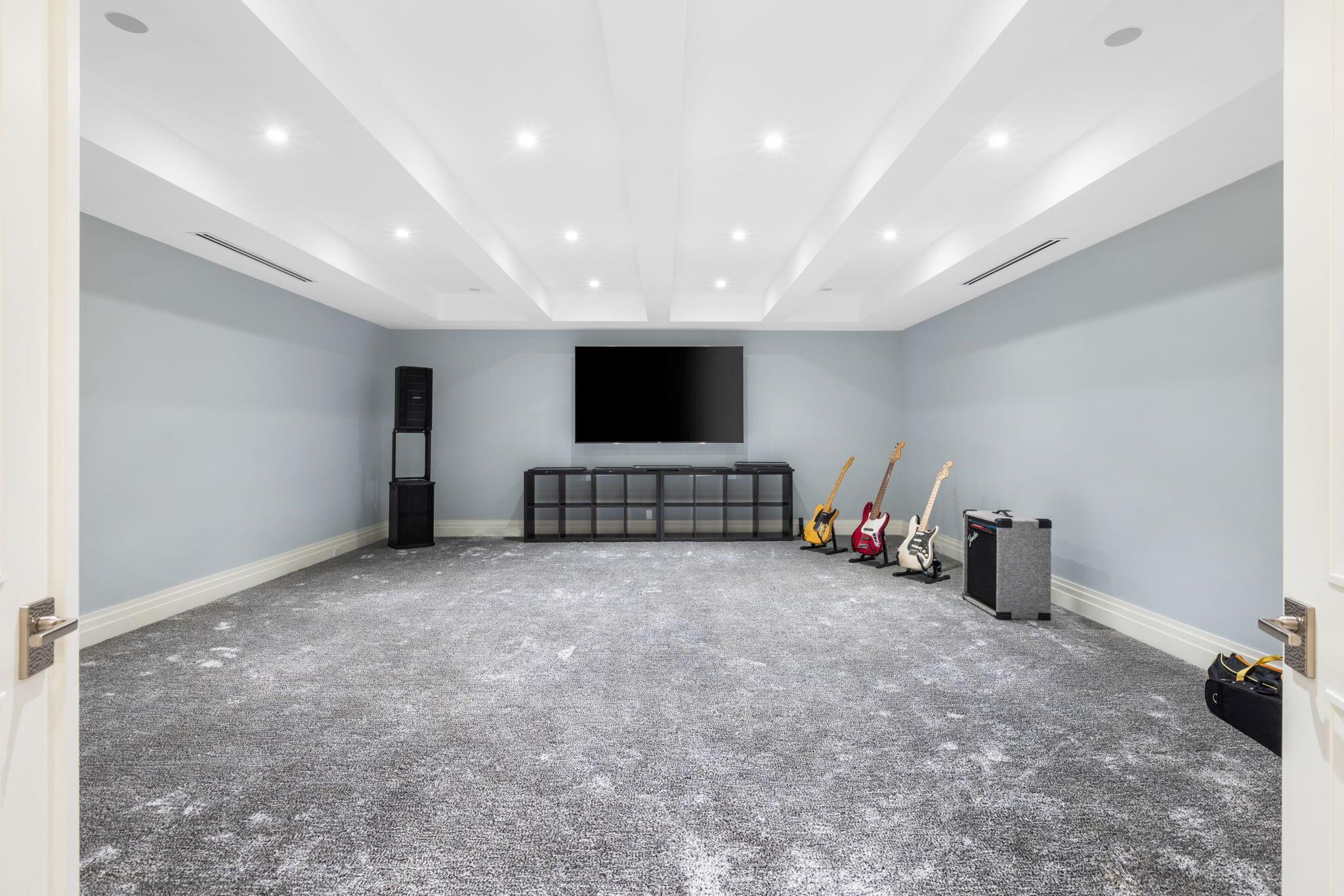 526 N Ocean Boulevard