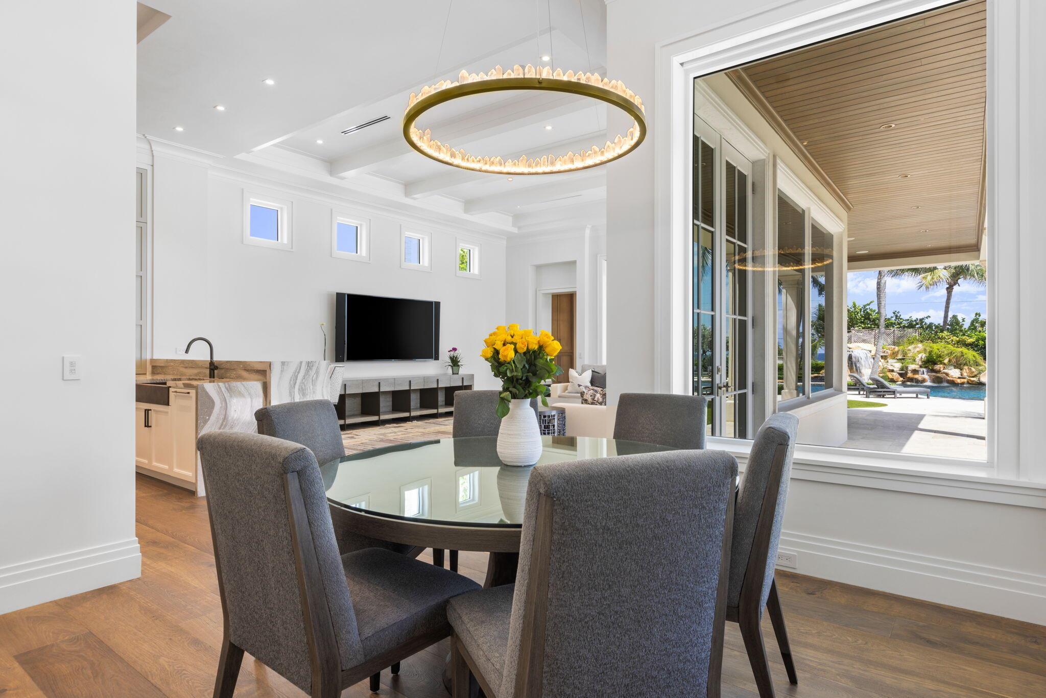 526 N Ocean Boulevard