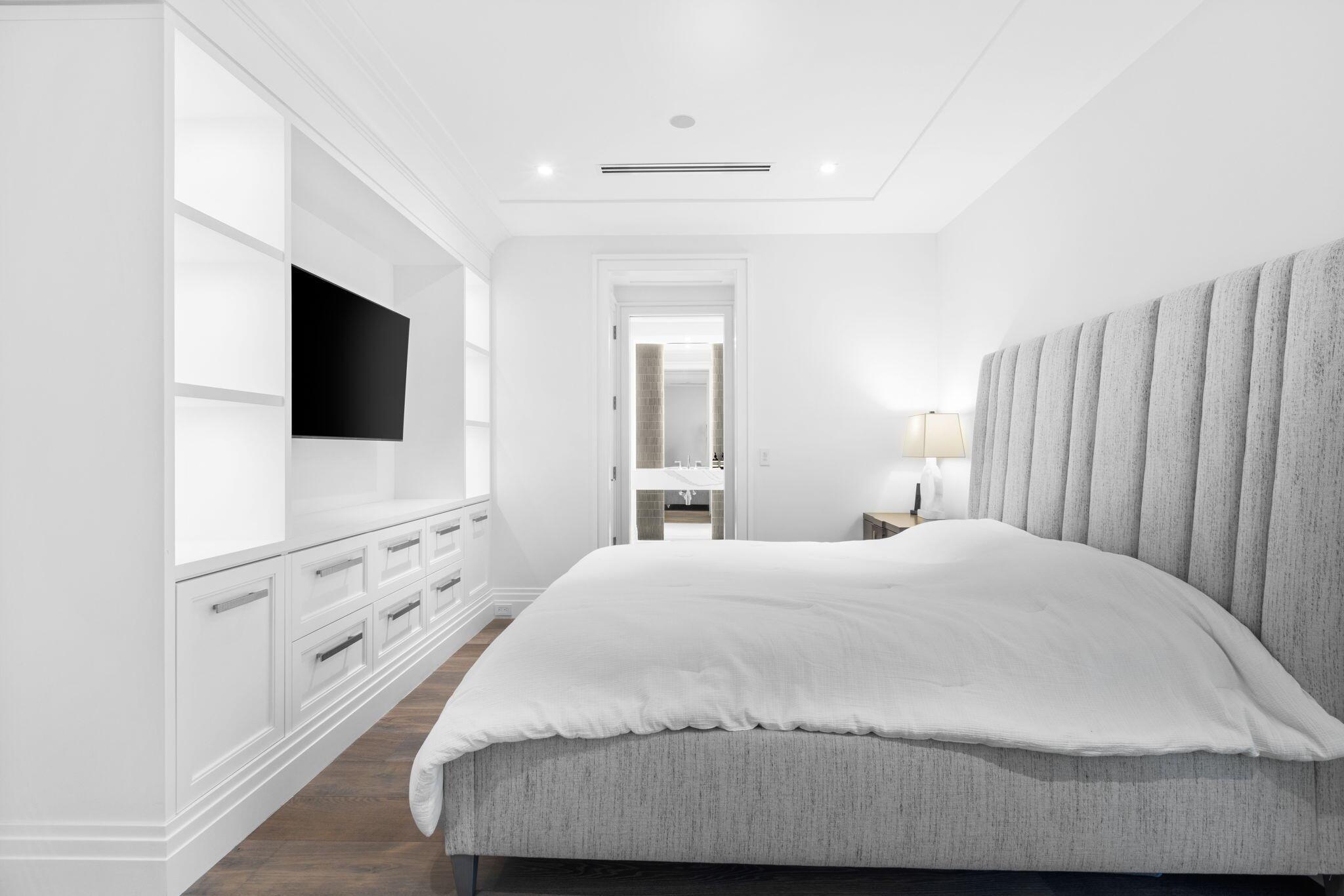 526 N Ocean Boulevard