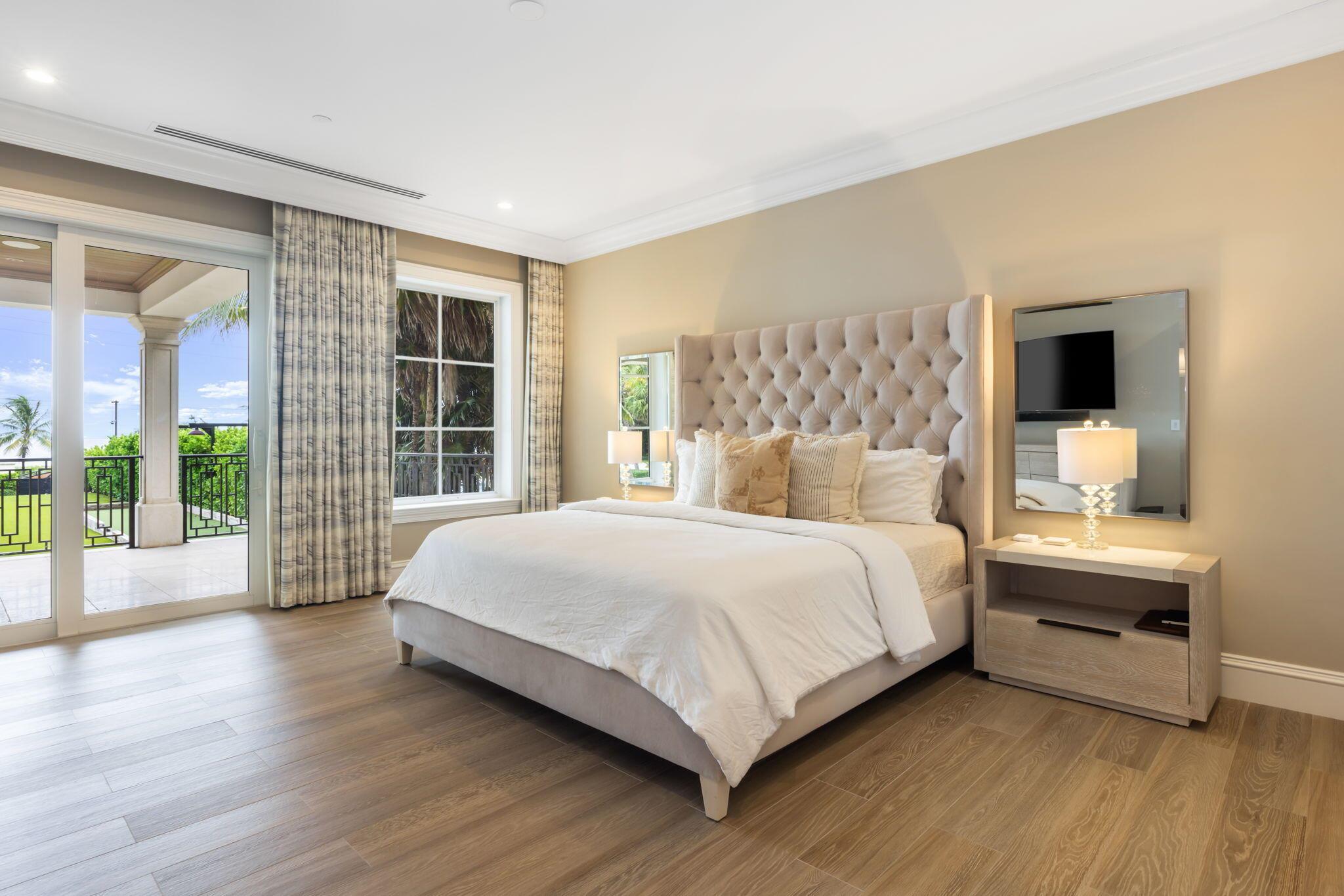 526 N Ocean Boulevard