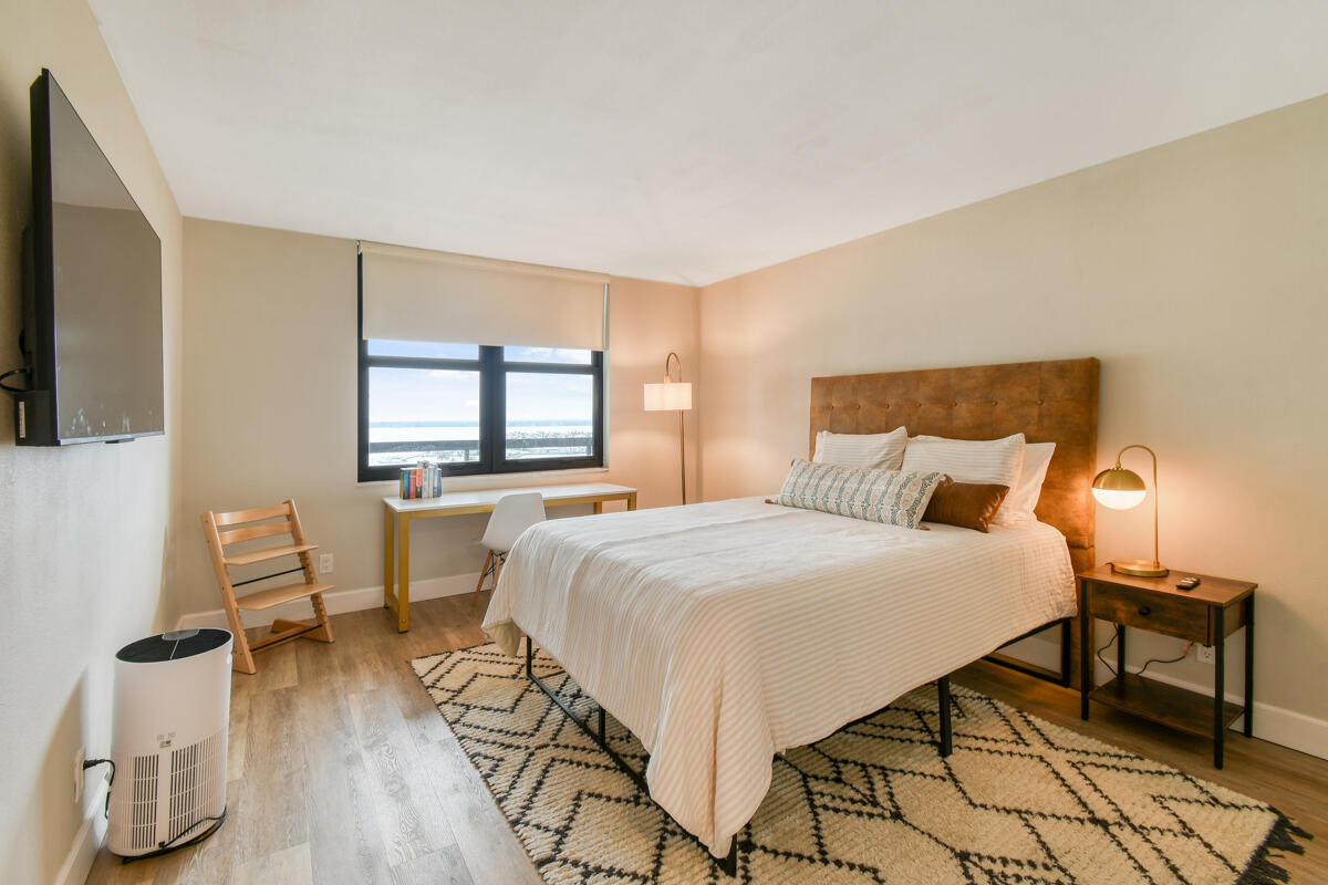 9650 S Ocean Drive 1604