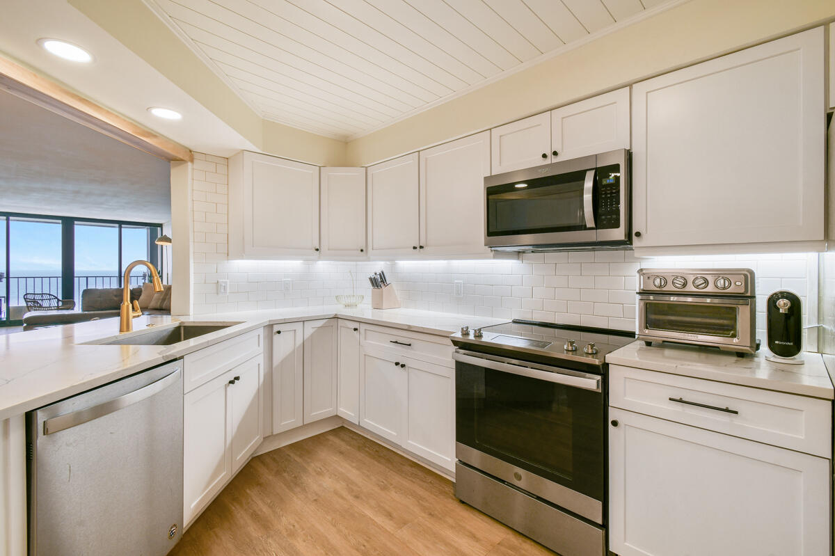 9650 S Ocean Drive 1604