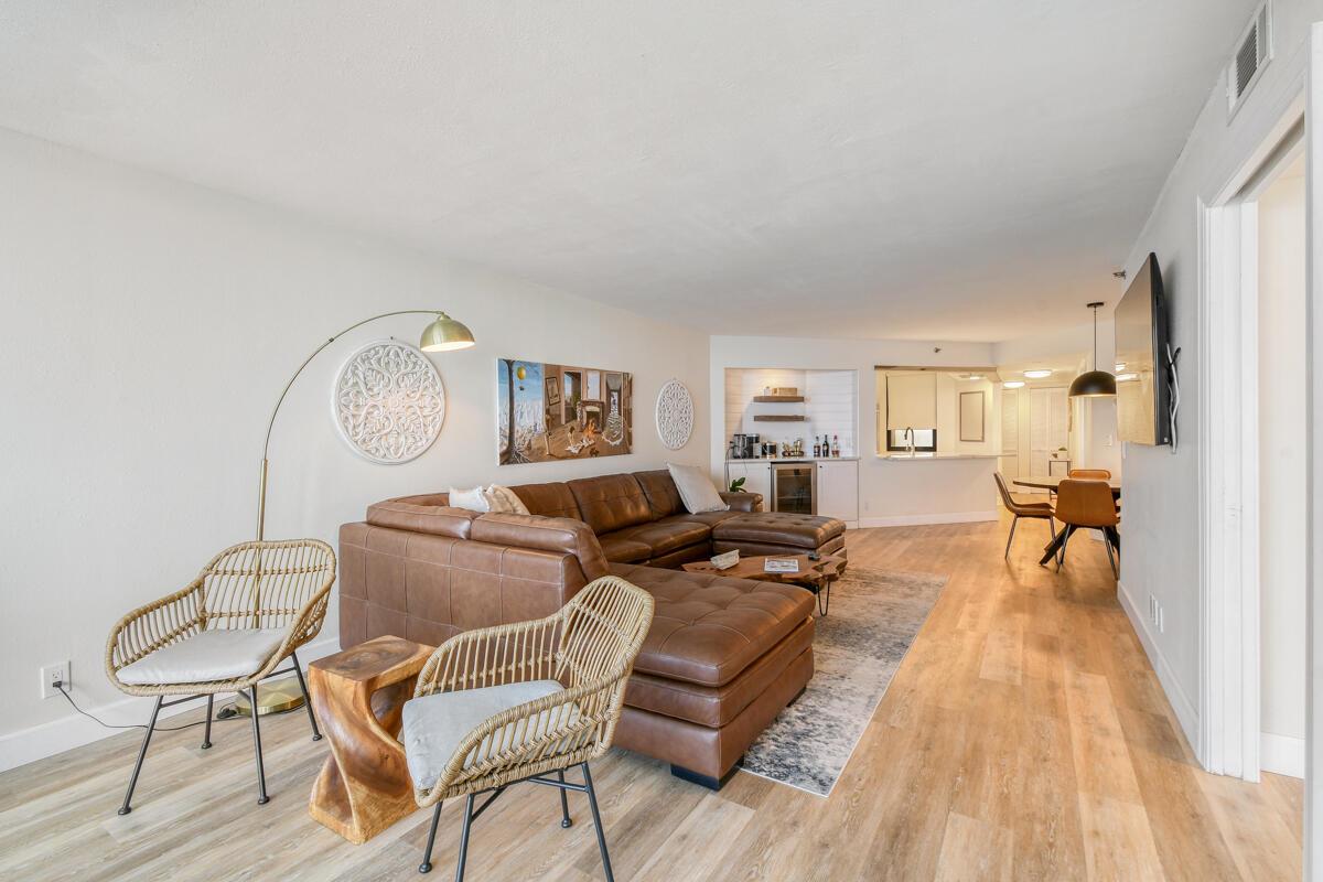 9650 S Ocean Drive 1604