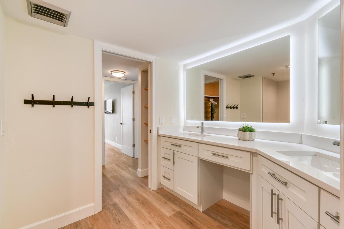 9650 S Ocean Drive 1604