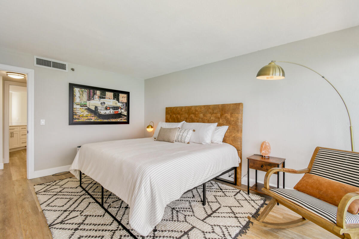 9650 S Ocean Drive 1604