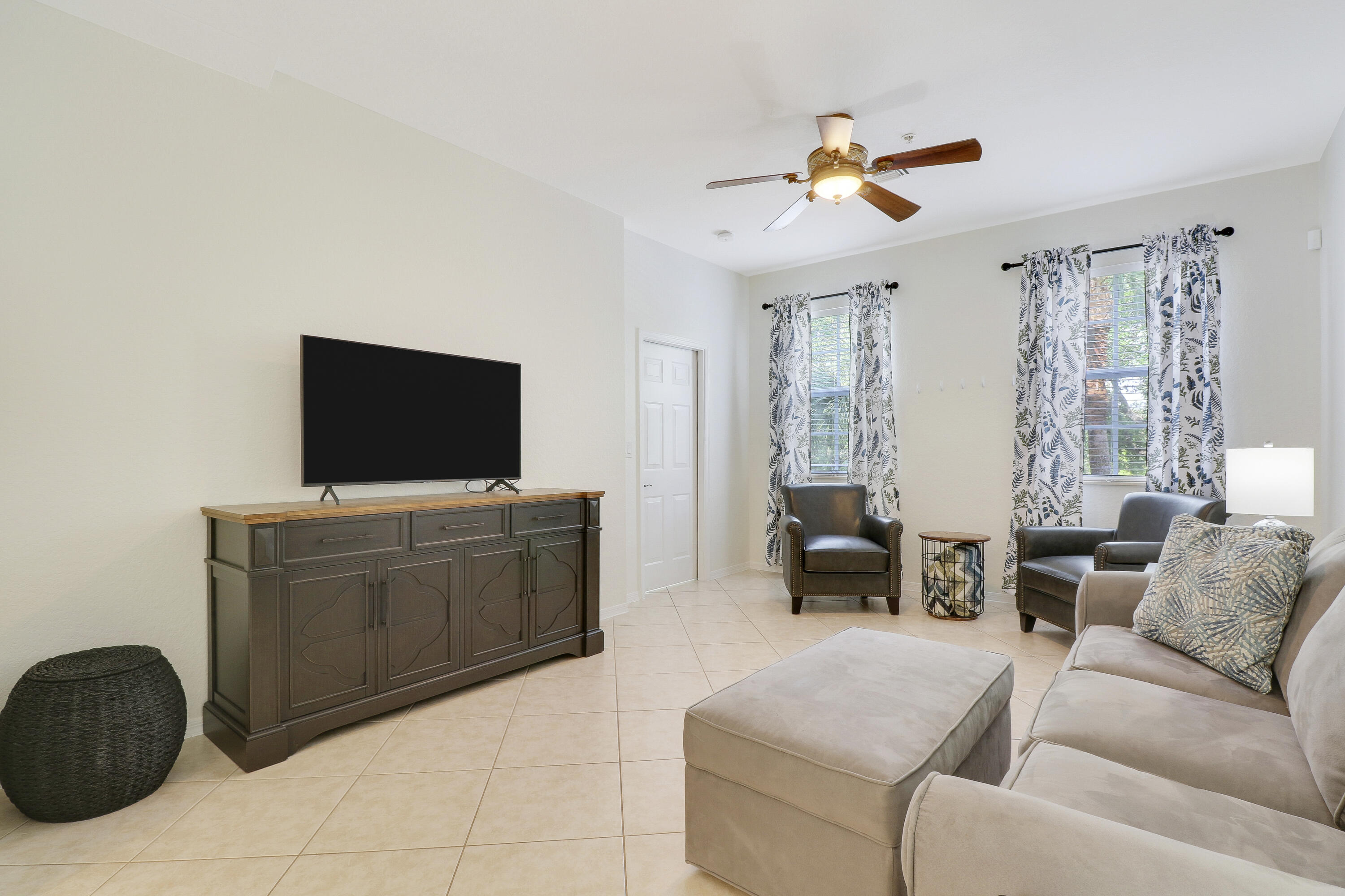 123 E Thatch Palm Circle