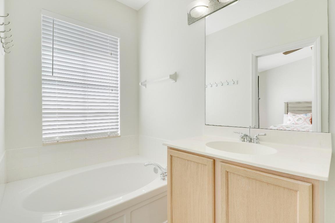 123 E Thatch Palm Circle