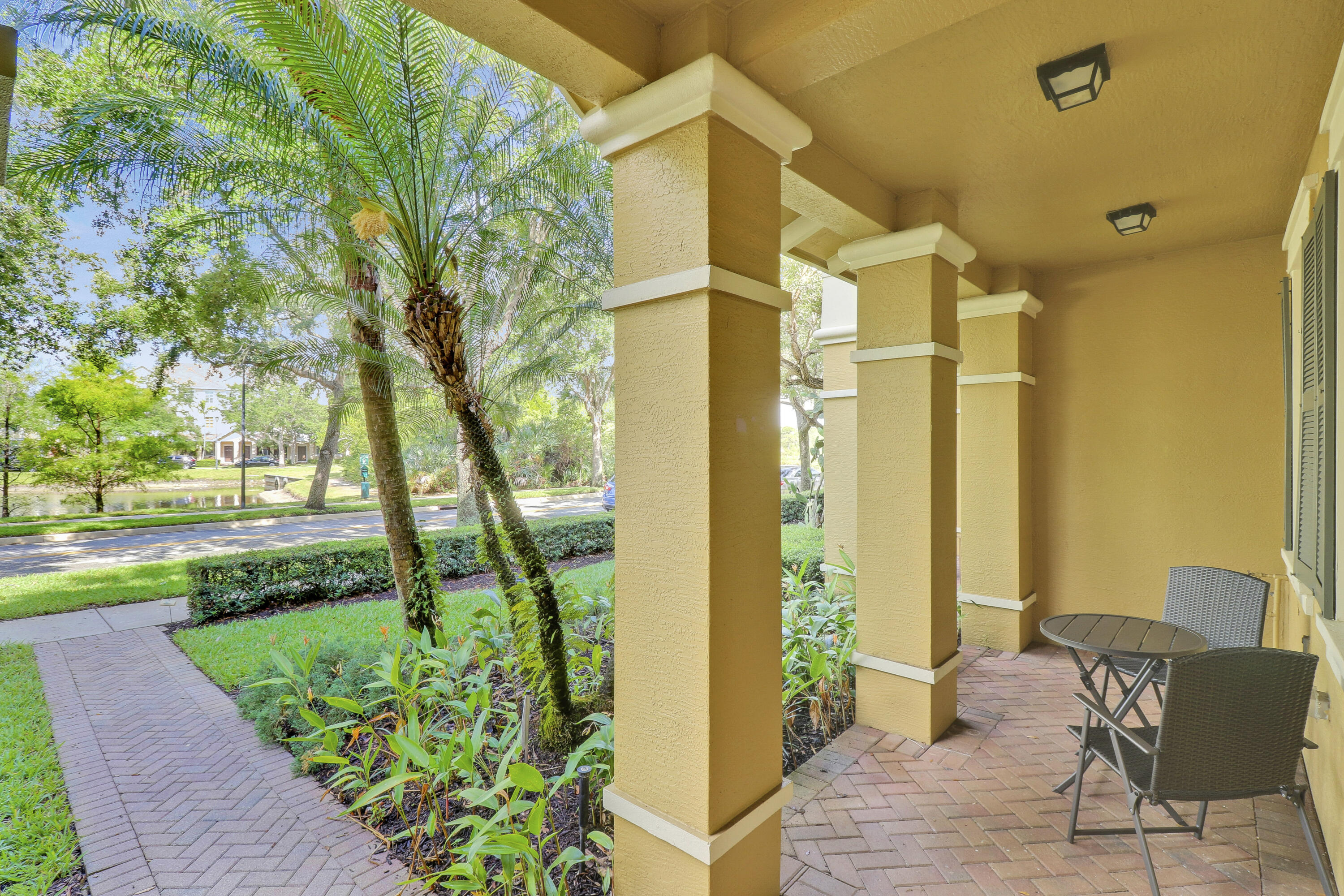 123 E Thatch Palm Circle