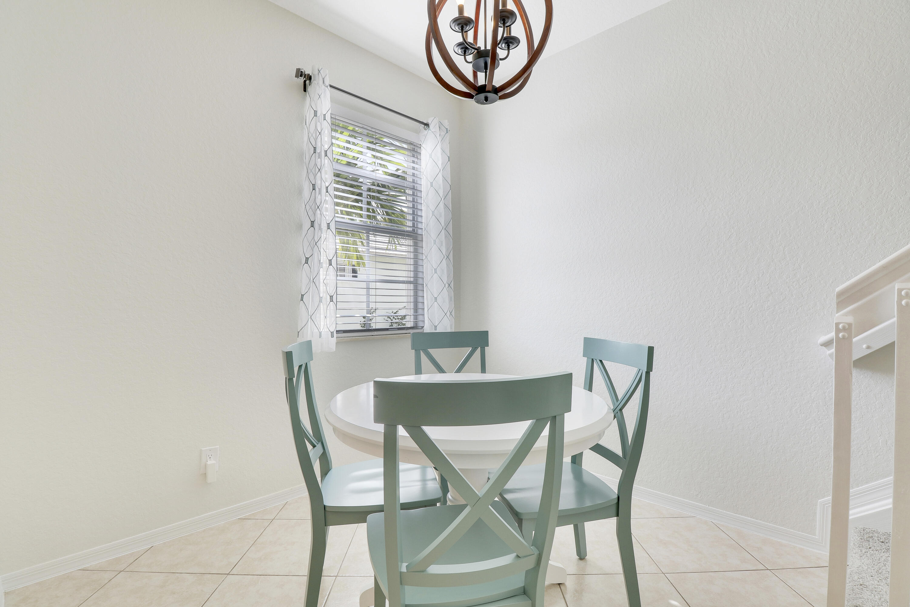 123 E Thatch Palm Circle