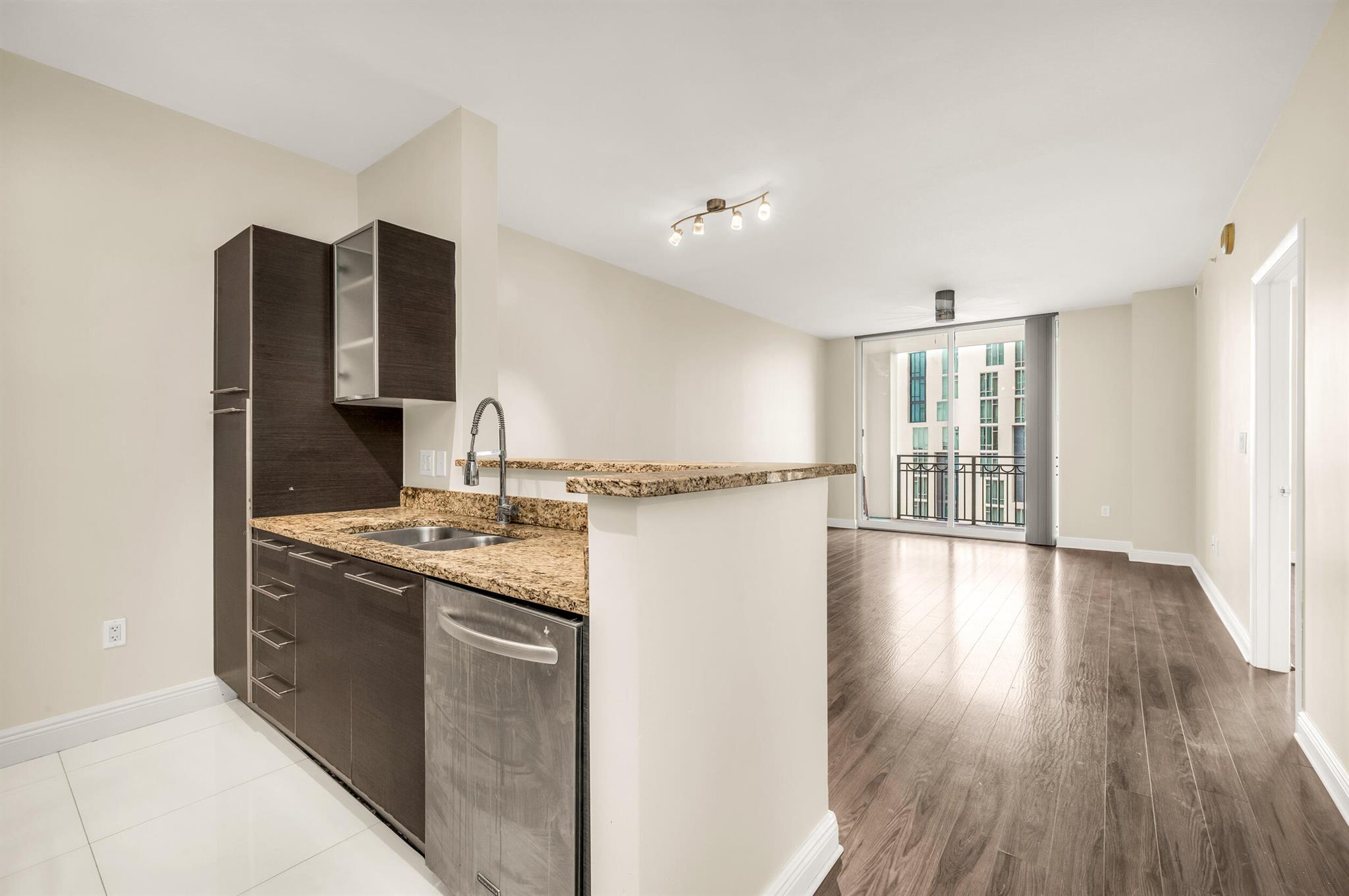 550 Okeechobee Boulevard 716