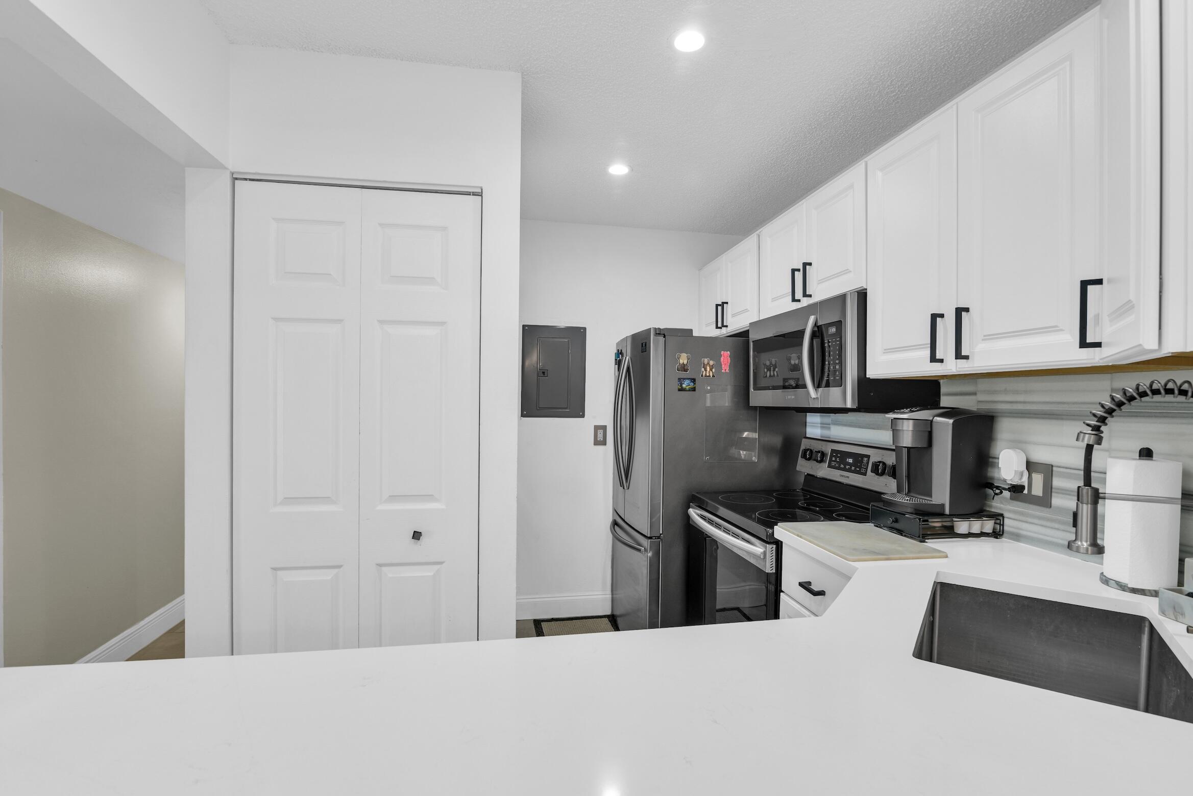 616 Sea Pine Way G3