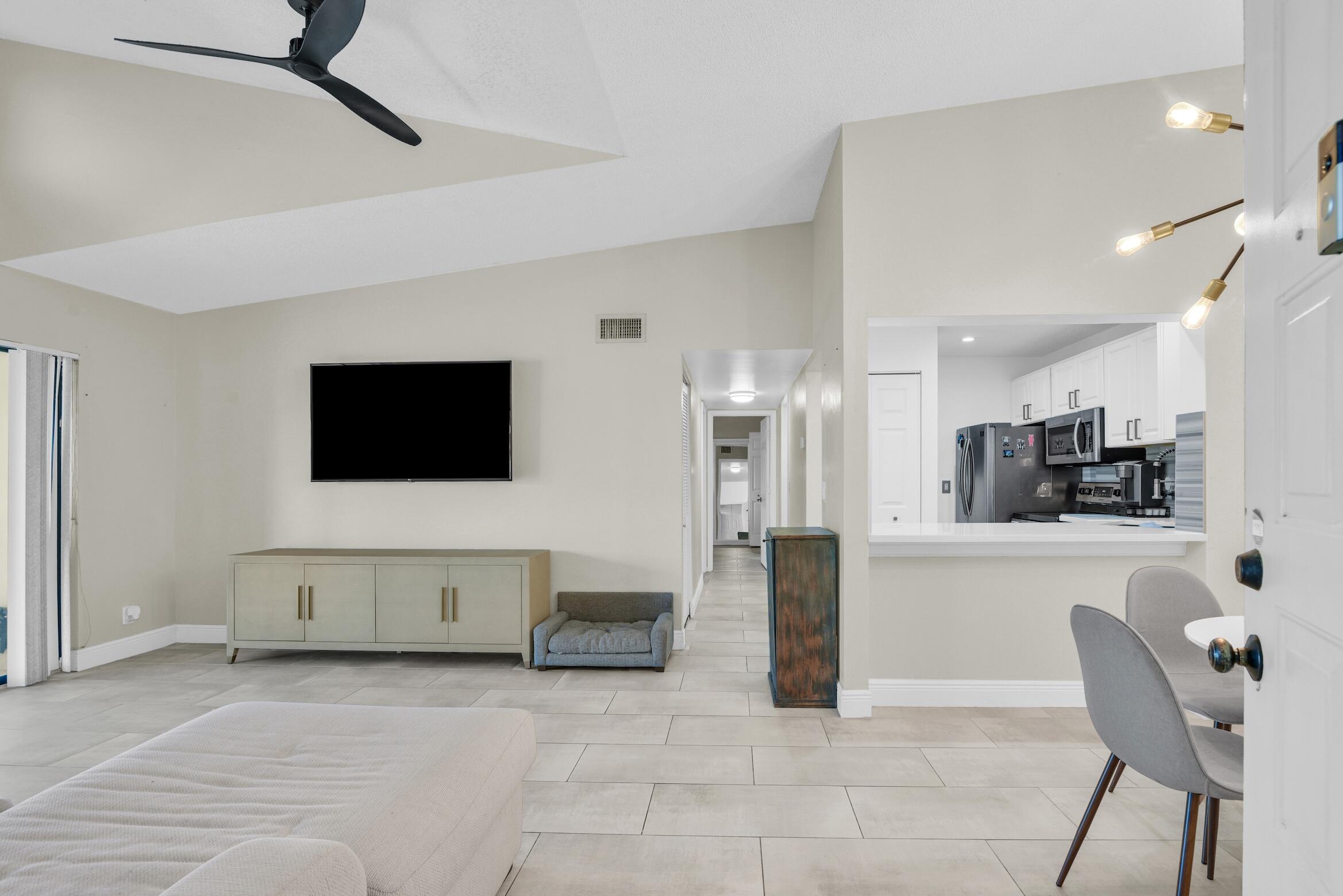 616 Sea Pine Way G3