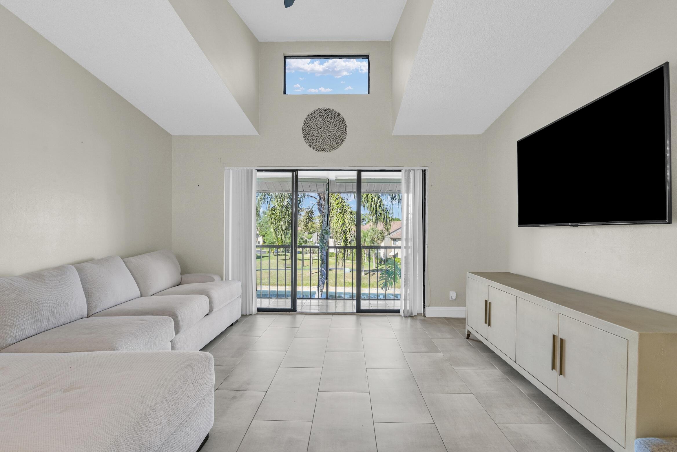 616 Sea Pine Way G3