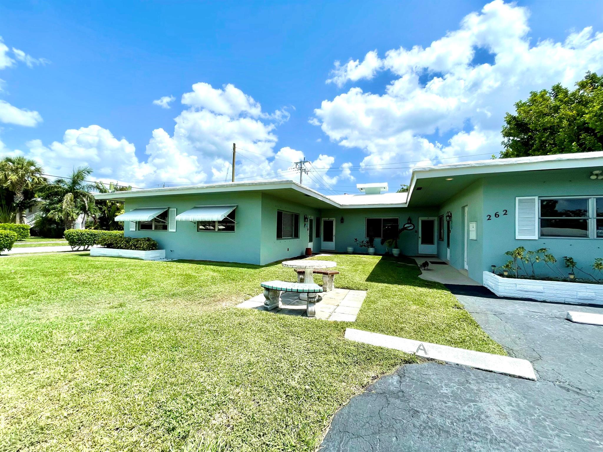 262 SE 9th Avenue A