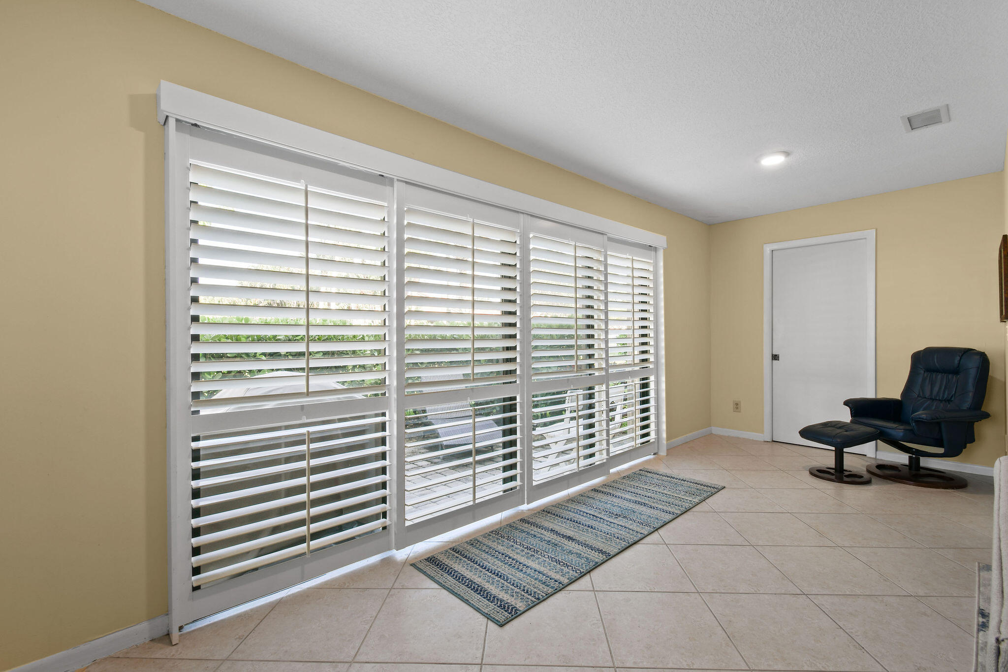 1102 Duncan Circle 102