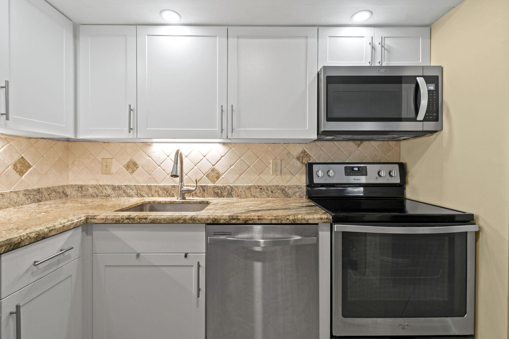 1102 Duncan Circle 102