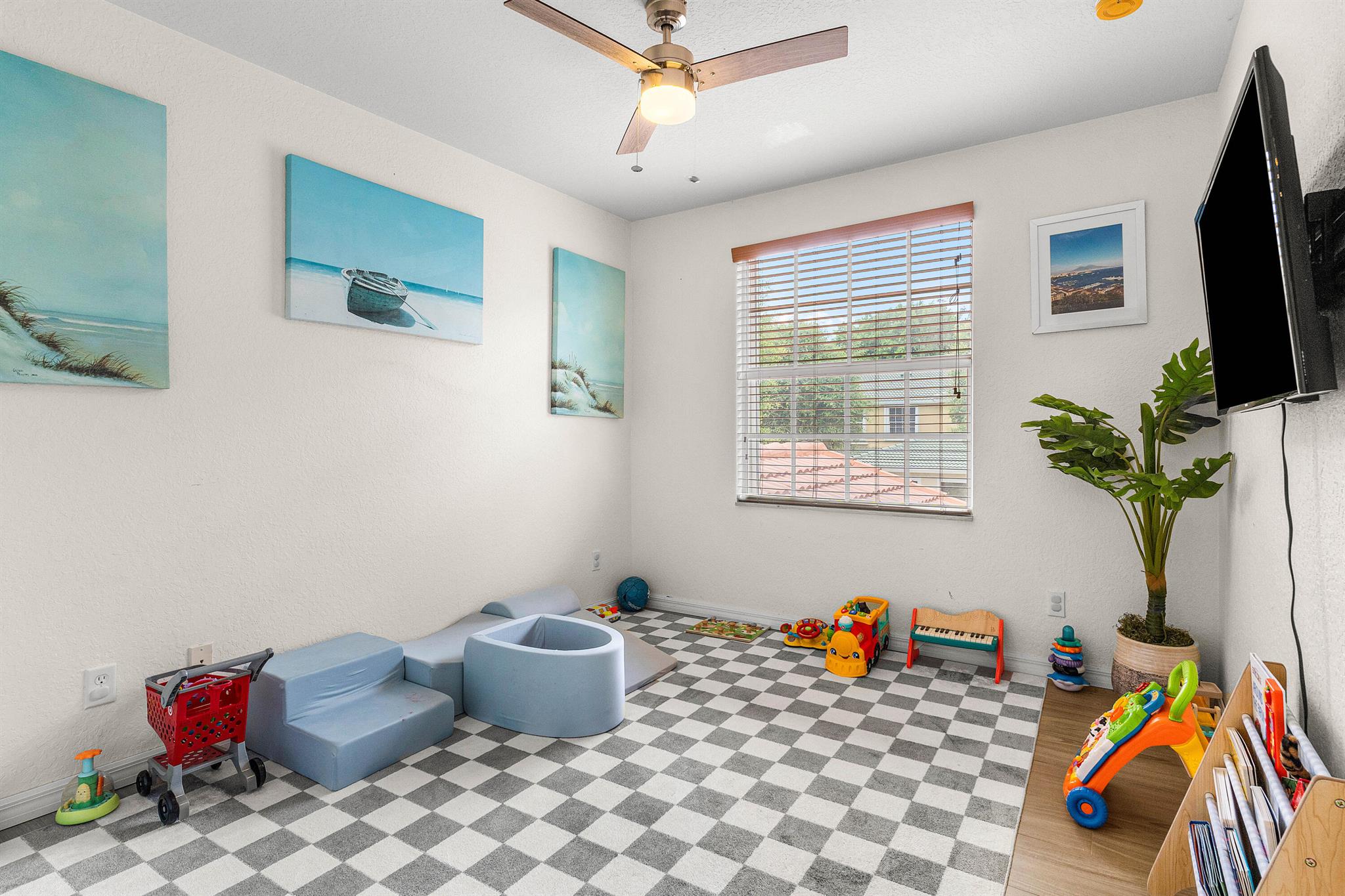 22173 Majestic Woods Way