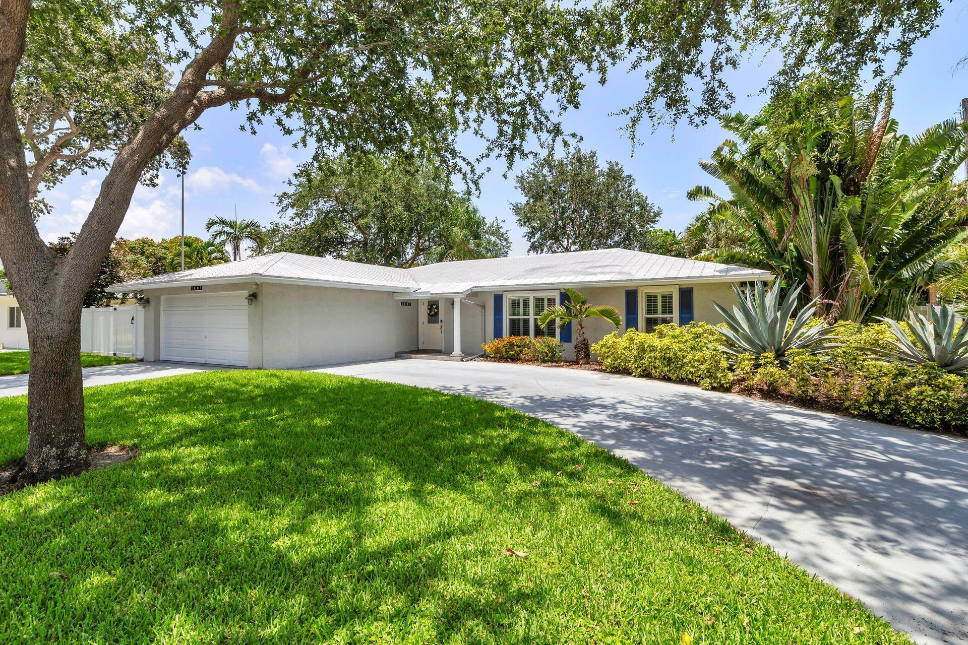 1601 Arlington Drive