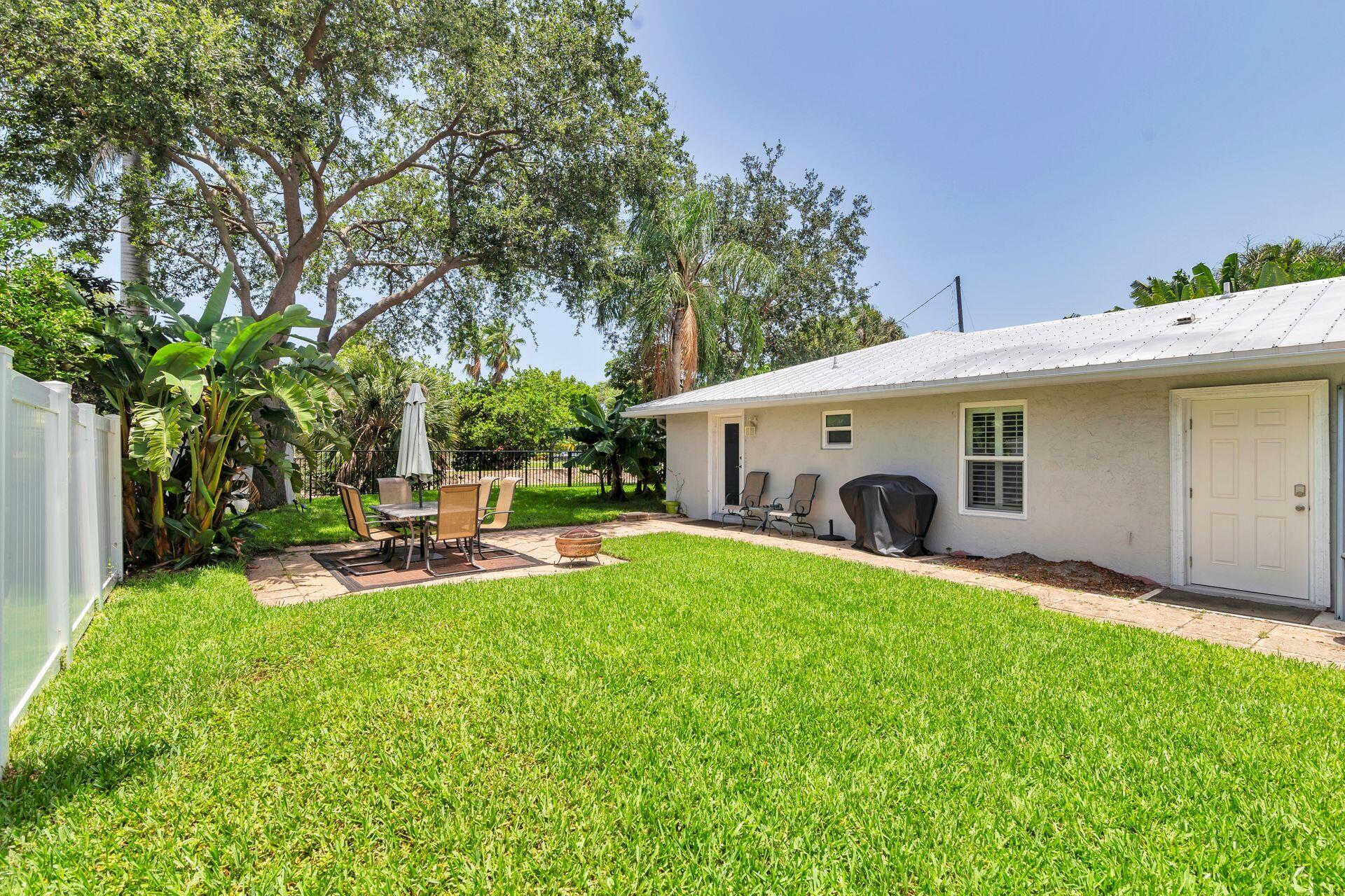 1601 Arlington Drive