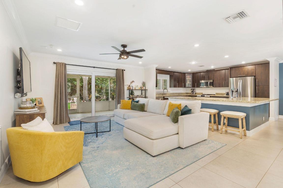 1601 Arlington Drive