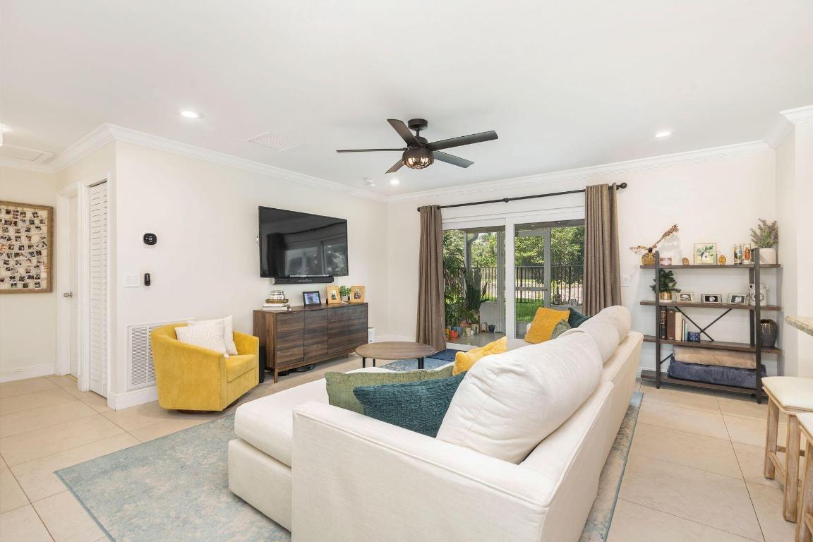 1601 Arlington Drive