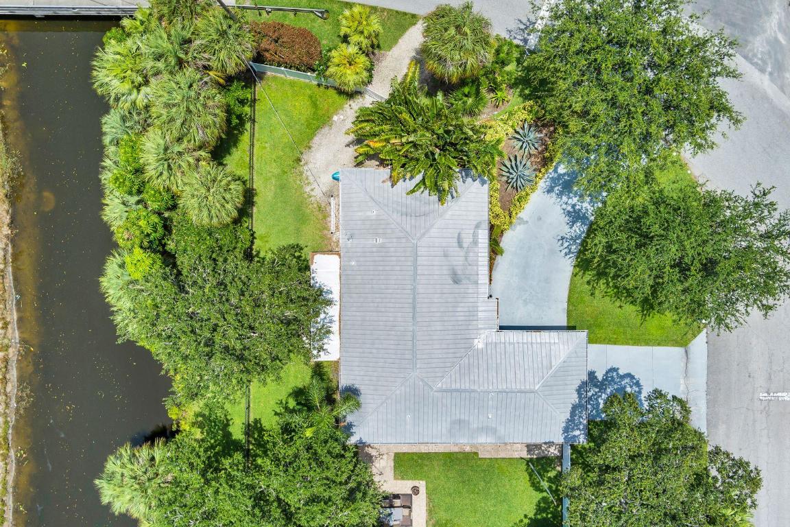 1601 Arlington Drive