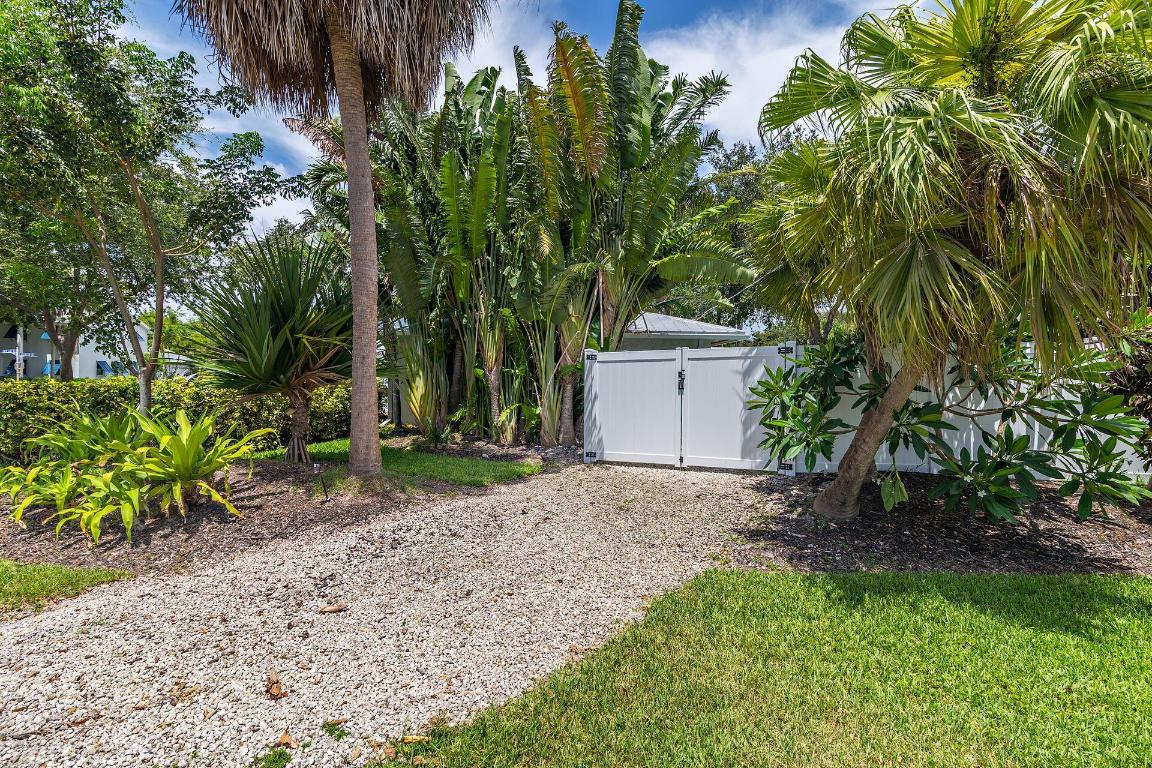 1601 Arlington Drive