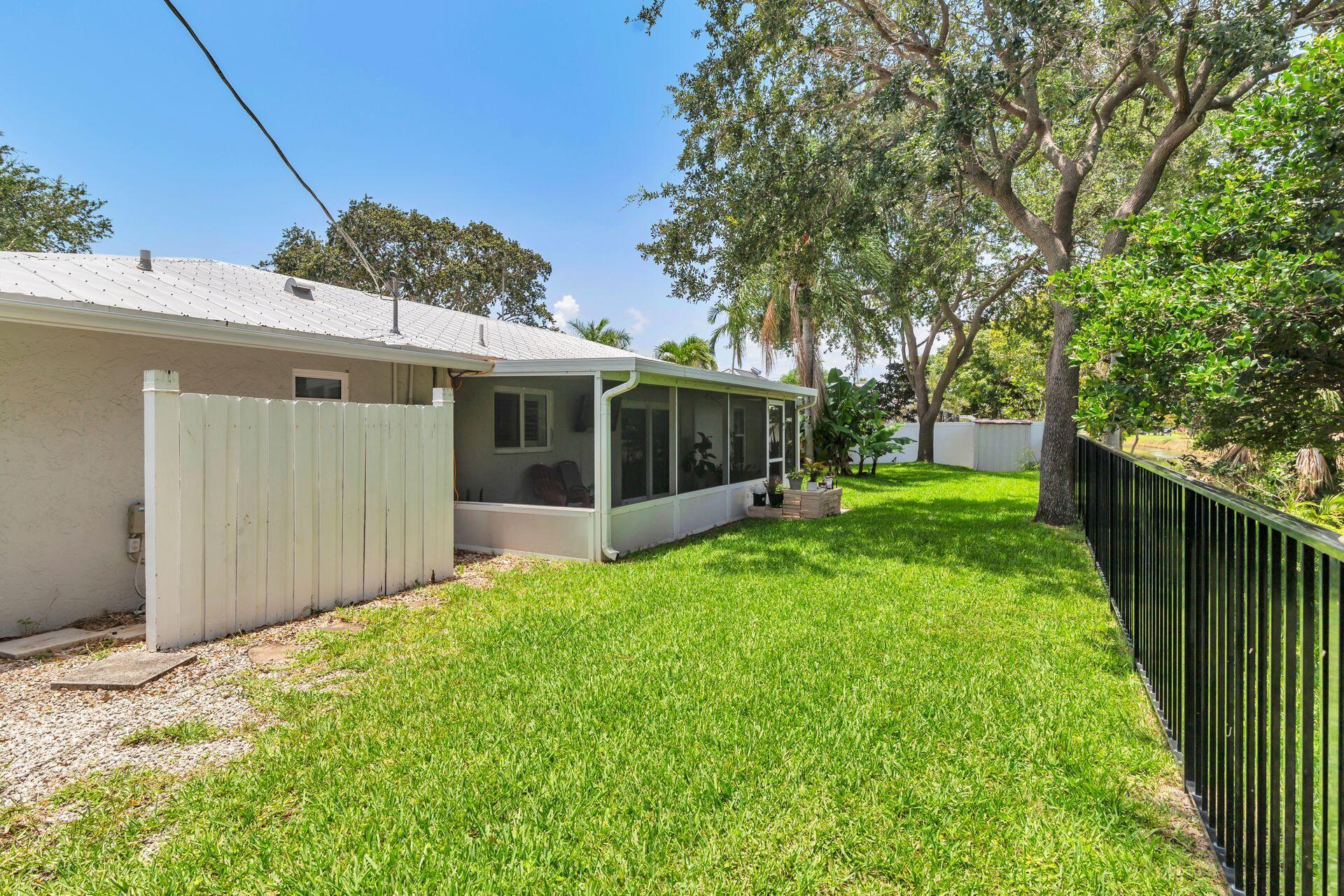 1601 Arlington Drive