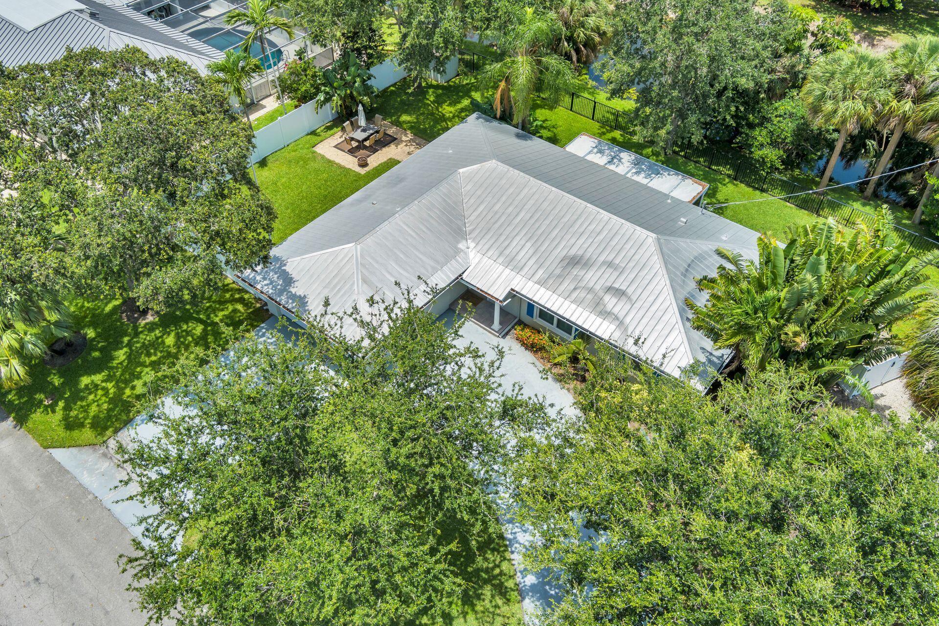 1601 Arlington Drive