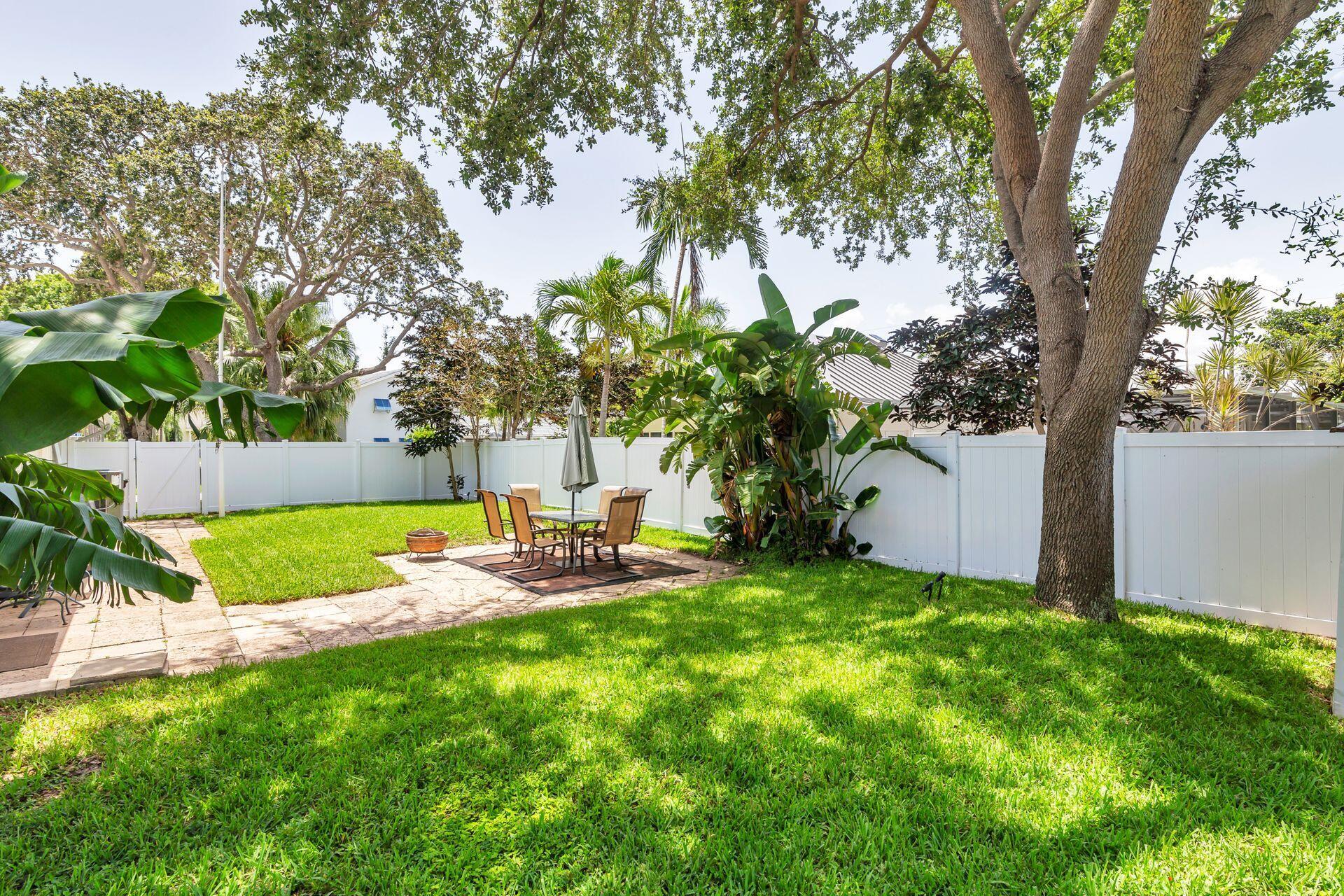 1601 Arlington Drive